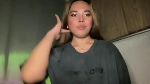 Image 2 of sweetalexa19 Stream on Chaturbate on 2 months ago