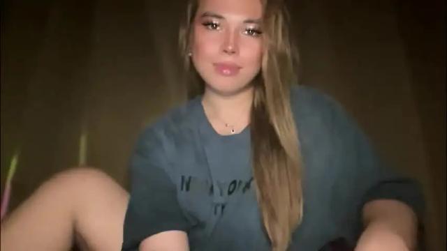 Image 11 of sweetalexa19 Stream on Chaturbate on 23 days ago