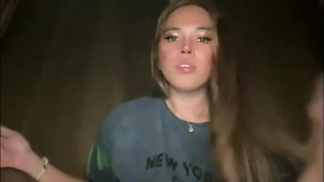 Image 2 of sweetalexa19 Stream on Chaturbate on 21 days ago