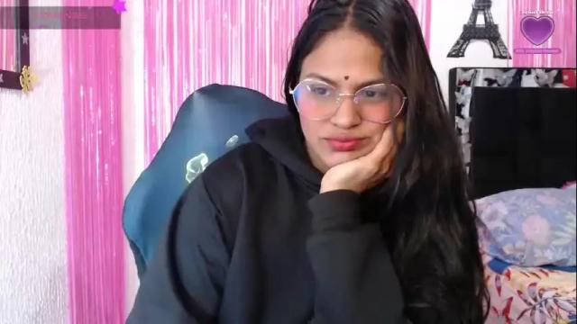 Image 11 of sweetalmaa Stream on Chaturbate on 28 days ago