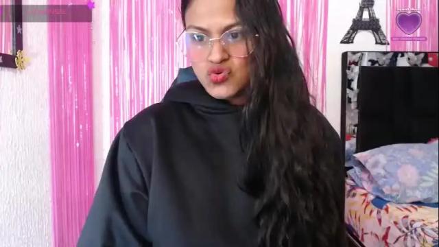 Image 7 of sweetalmaa Stream on Chaturbate on 28 days ago