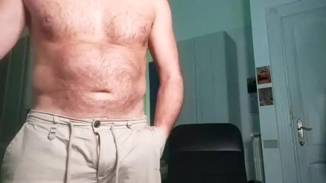 Image 3 of sweetandstrongjoy Stream on Chaturbate on 19 months ago