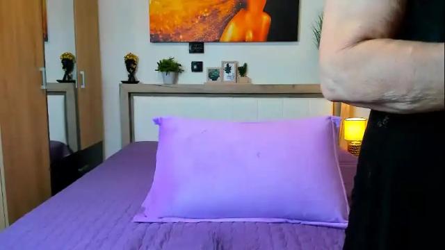 Image 3 of sweetangell69_ Stream on Chaturbate on 23 days ago