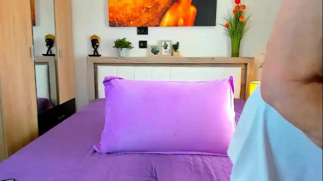 Image 7 of sweetangell69_ Stream on Chaturbate on 16 days ago