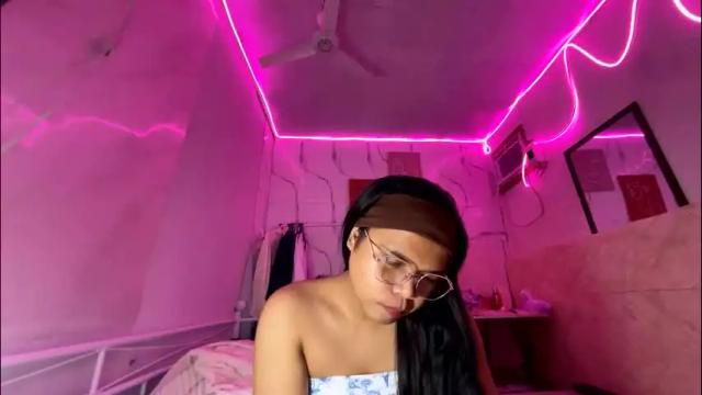 Image 8 of sweetasian_leith20 Stream on Chaturbate on 2 months ago