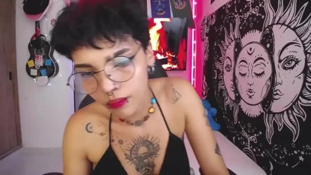 Image 3 of sweetbitter_ Stream on Chaturbate on 16 months ago