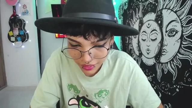 Image 4 of sweetbitter_ Stream on Chaturbate on 16 months ago
