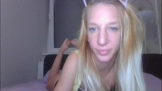 Image 8 of sweetblondye Stream on Chaturbate on 1 month ago