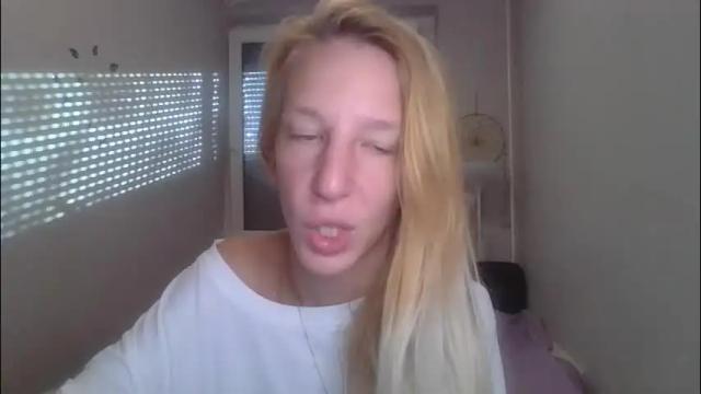 Image 8 of sweetblondye Stream on Chaturbate on 29 days ago