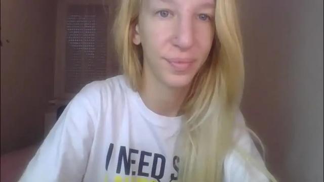Image 4 of sweetblondye Stream on Chaturbate on 20 days ago