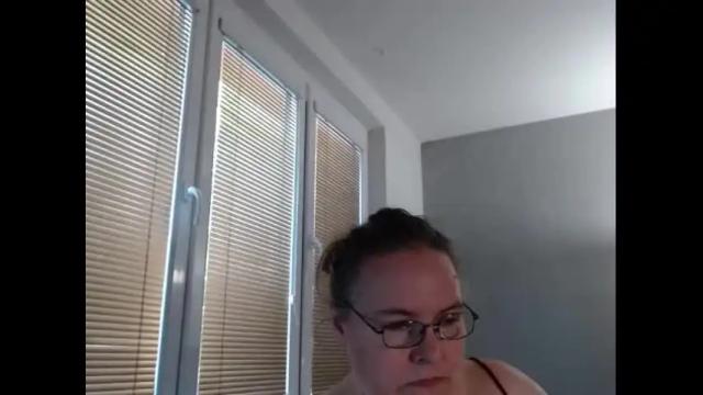 Image 12 of sweetboobs85h Stream on Chaturbate on 29 days ago