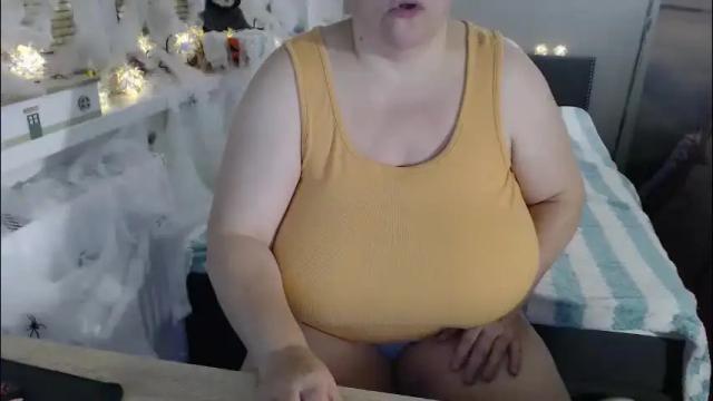 Image 3 of sweetboobs85h Stream on Chaturbate on 19 hours ago