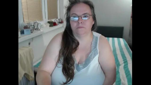 Image 3 of sweetboobs85h Stream on Chaturbate on 1 month ago