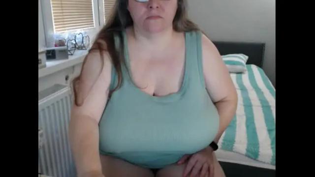 Image 7 of sweetboobs85h Stream on Chaturbate on 1 month ago