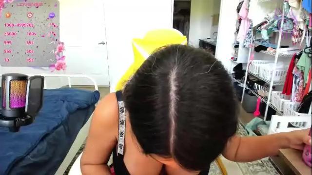Image 3 of sweetbuttocks Stream on Chaturbate on 1 month ago