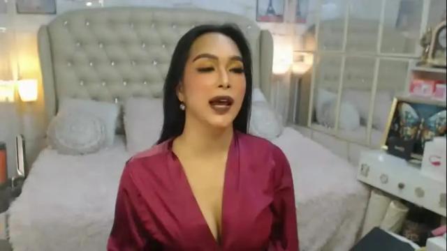 Image 12 of sweetbutwildcarla Stream on Chaturbate on 16 days ago