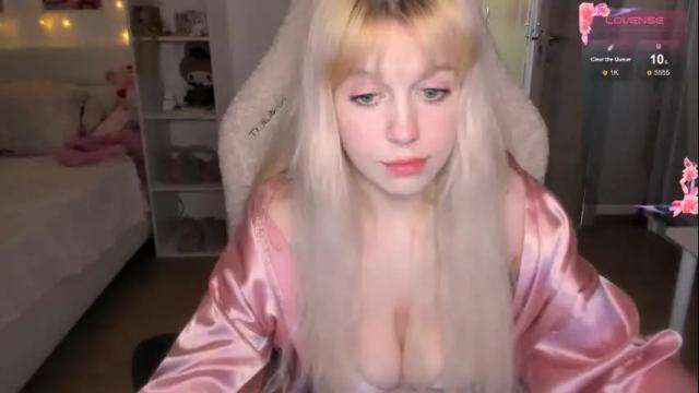 Image 7 of sweetcheecksmolly Stream on Chaturbate on 17 days ago