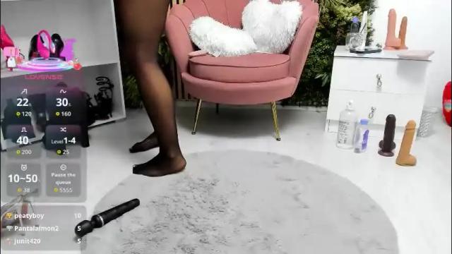 Image 4 of sweetcherry30_ Stream on Chaturbate on 21 days ago