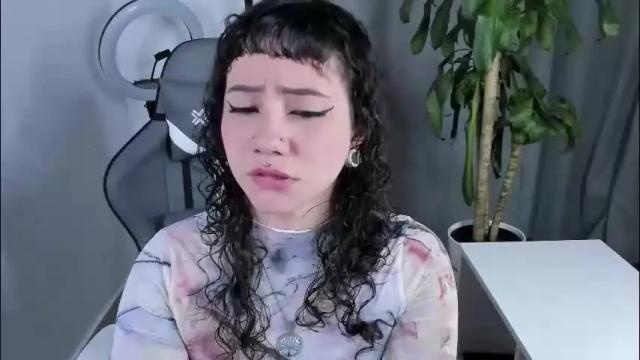 Image 6 of sweetcrime Stream on Chaturbate on 8 days ago