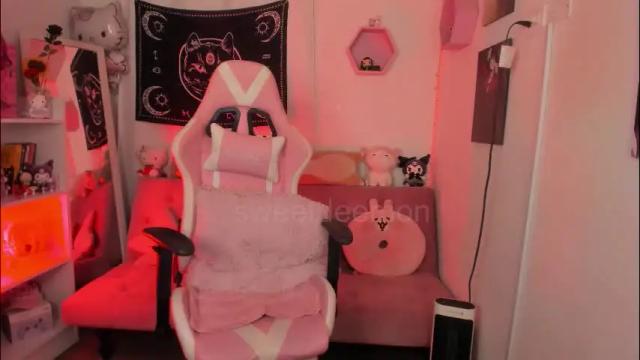 Image 3 of sweetdeemon Stream on Chaturbate on 2 months ago