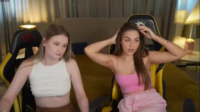 Image 7 of sweetdesiree_ Stream on Chaturbate on 1 month ago