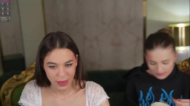 Image 4 of sweetdesiree_ Stream on Chaturbate on 1 month ago