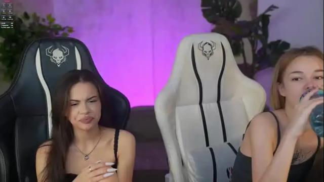 Image 8 of sweetdesiree_ Stream on Chaturbate on 7 days ago