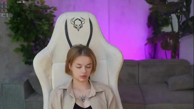 Image 12 of sweetdesiree_ Stream on Chaturbate on 6 days ago