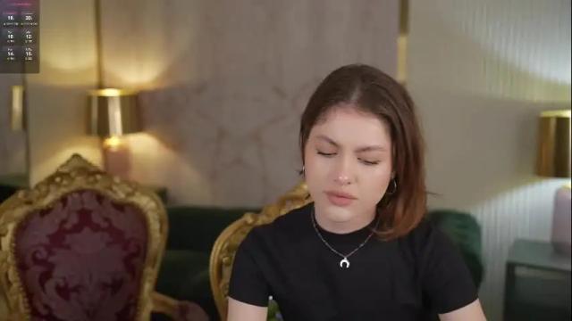 Image 10 of sweetdesiree_ Stream on Chaturbate on 19 days ago