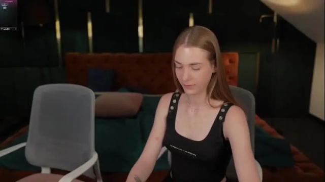 Image 11 of sweetdesiree_ Stream on Chaturbate on 14 days ago