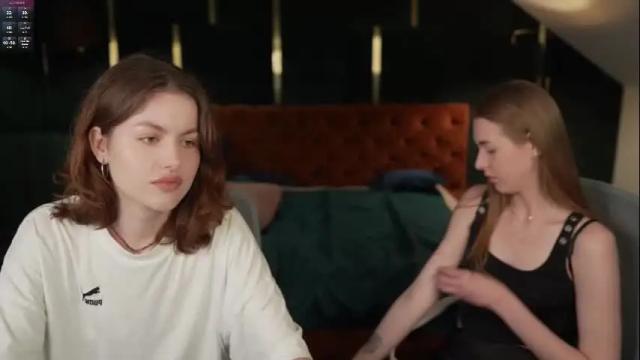 Image 2 of sweetdesiree_ Stream on Chaturbate on 14 days ago