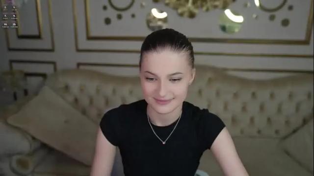 Image 4 of sweetdesiree_ Stream on Chaturbate on 9 days ago