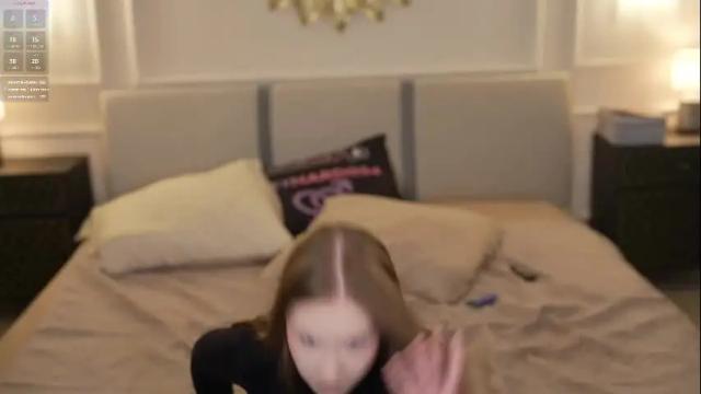 Image 7 of sweetdesiree_ Stream on Chaturbate on 8 days ago