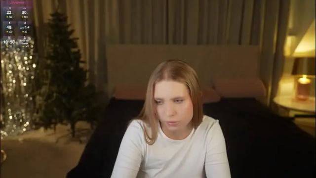 Image 7 of sweetdesiree_ Stream on Chaturbate on 29 days ago