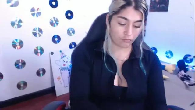 Image 3 of sweetdevil631 Stream on Chaturbate on 2 months ago