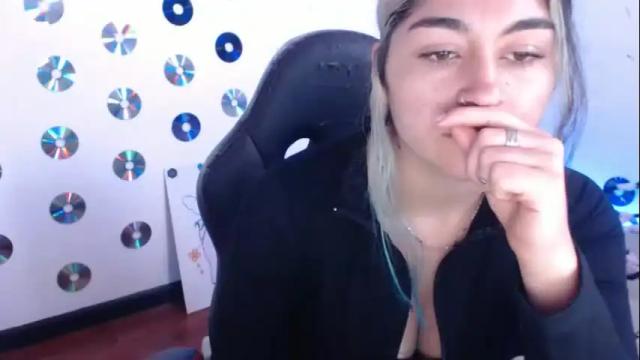 Image 7 of sweetdevil631 Stream on Chaturbate on 2 months ago