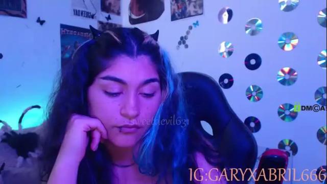 Image 6 of sweetdevil631 Stream on Chaturbate on 2 months ago