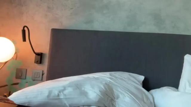Image 7 of sweetescortkylie Stream on Chaturbate on 13 months ago