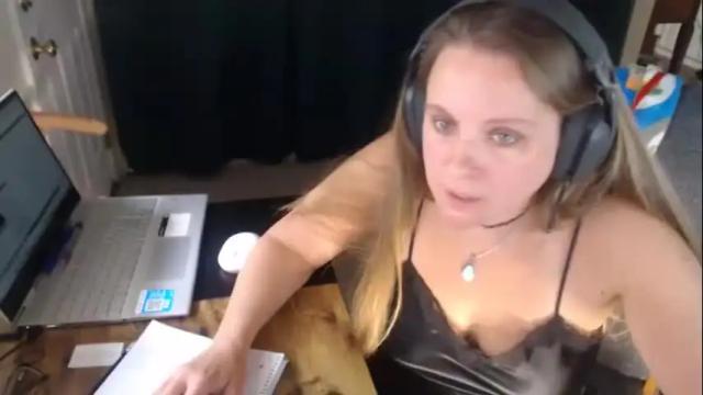 Image 3 of sweetestjane Stream on Chaturbate on 22 months ago