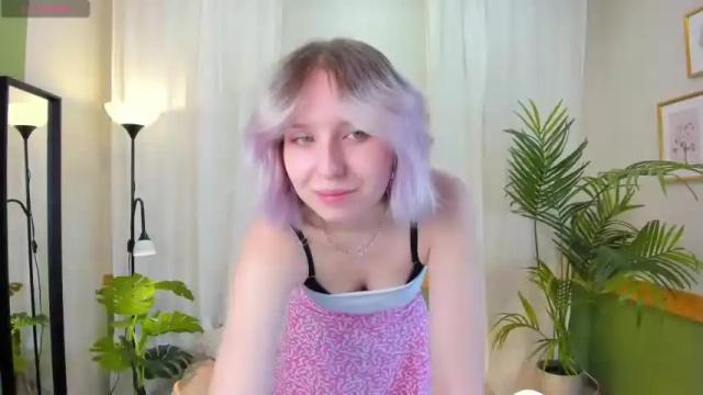 Image 6 of sweetestluna Stream on Chaturbate on 19 months ago