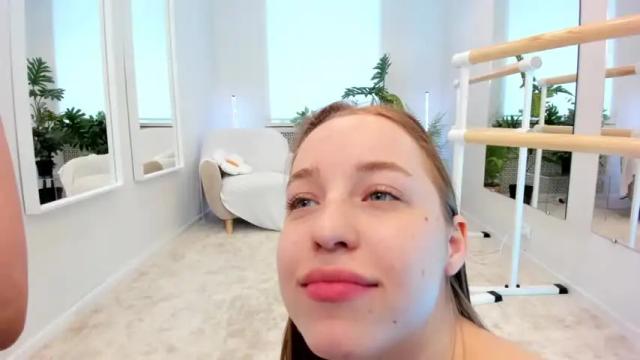 Image 8 of sweetestluna Stream on Chaturbate on 18 months ago