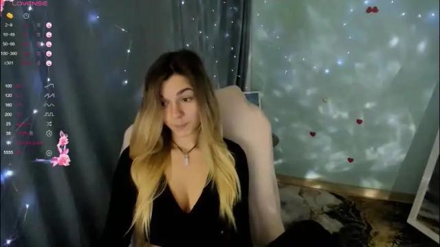 Image 2 of sweetfoyou Stream on Chaturbate on 2 months ago