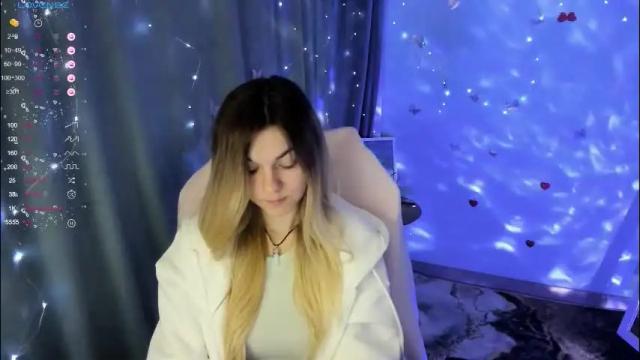 Image 2 of sweetfoyou Stream on Chaturbate on 2 months ago