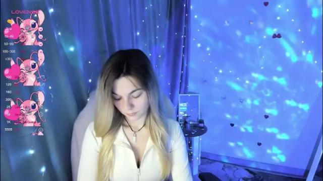 Image 3 of sweetfoyou Stream on Chaturbate on 1 month ago