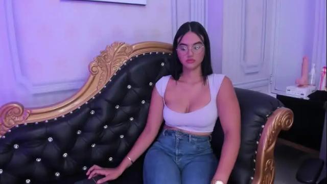 Image 4 of sweetgirl4u_ Stream on Chaturbate on 18 days ago