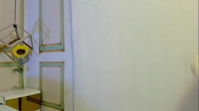 Image 2 of sweetgirl4u_ Stream on Chaturbate on 5 days ago