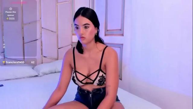 Image 3 of sweetgirl4u_ Stream on Chaturbate on 2 months ago