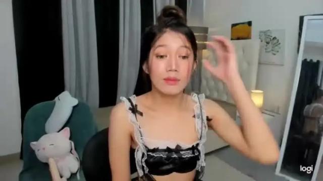 Image 1 of sweetgirll_emie Stream on Chaturbate on 12 months ago