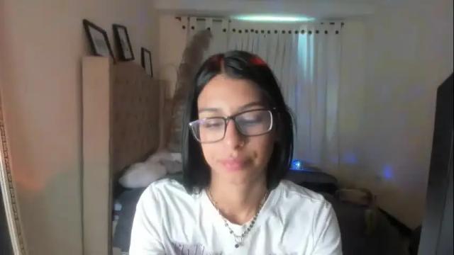Image 4 of sweetheydi Stream on Chaturbate on 21 months ago