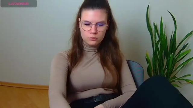 Image 3 of sweetie_anna_ Stream on Chaturbate on 15 months ago